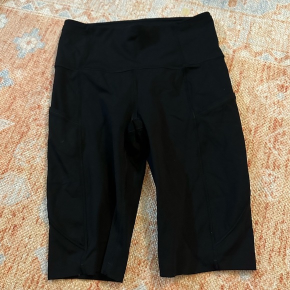 Lululemon Fast And Free Short 10" *Non-Reflective Black W7AY7S size 4 - Picture 3 of 7